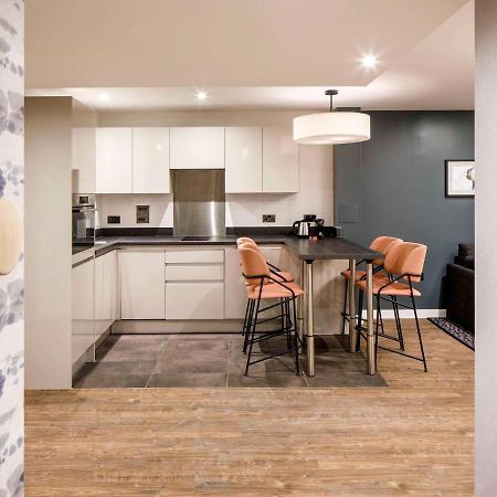 Aparthotel Adagio London Sutton Point Екстер'єр фото