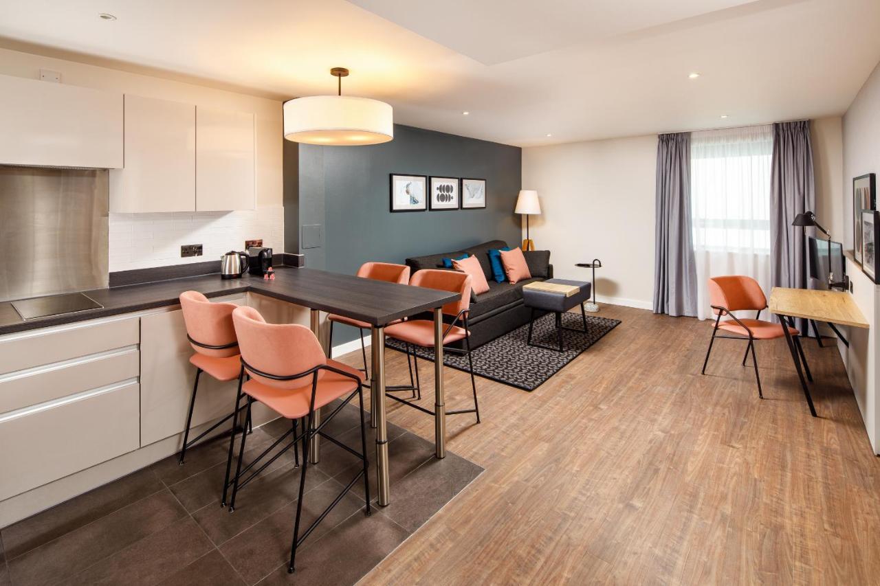 Aparthotel Adagio London Sutton Point Екстер'єр фото