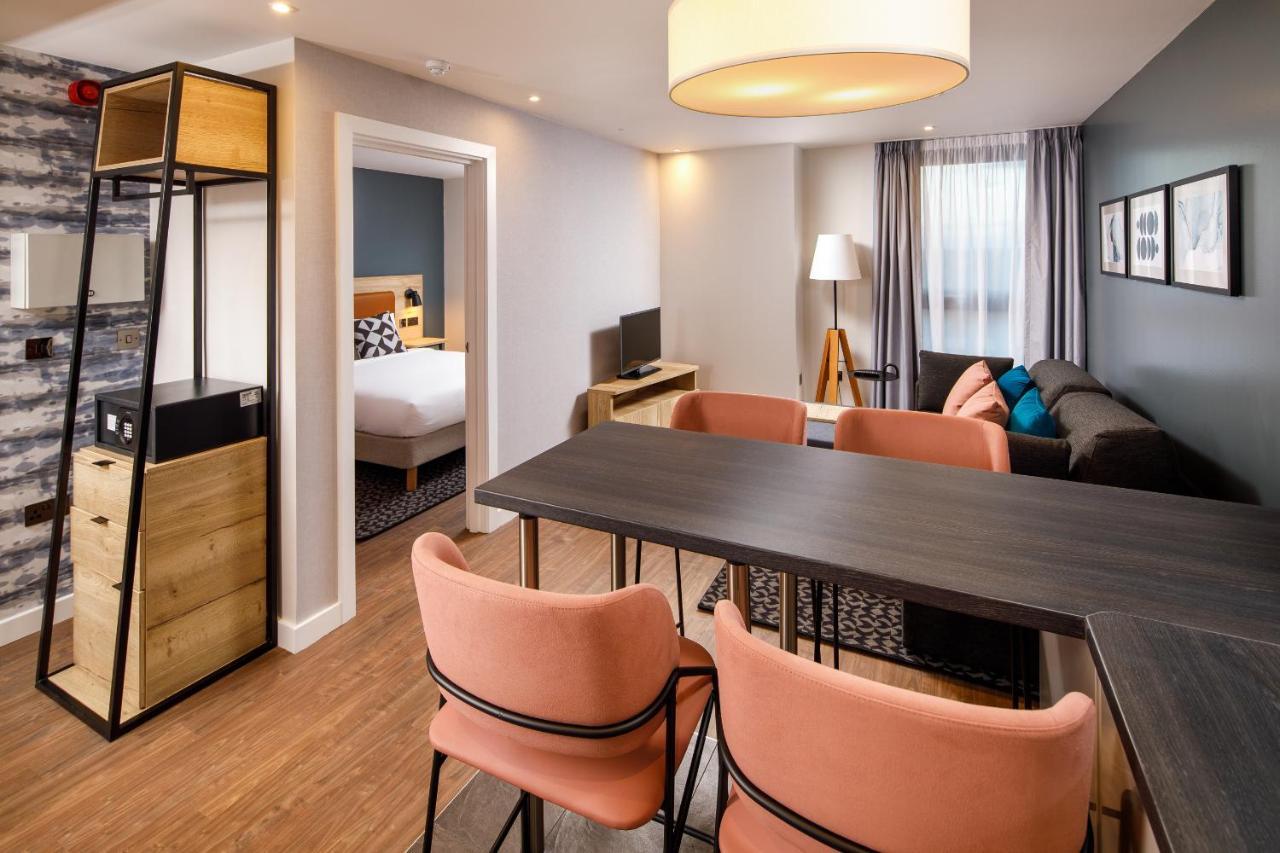 Aparthotel Adagio London Sutton Point Екстер'єр фото